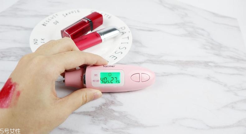 妙巴黎和露華濃唇釉哪個(gè)好 露華濃性?xún)r(jià)比更高 妙巴黎和露華濃唇釉哪個(gè)好 露華濃性?xún)r(jià)比更高