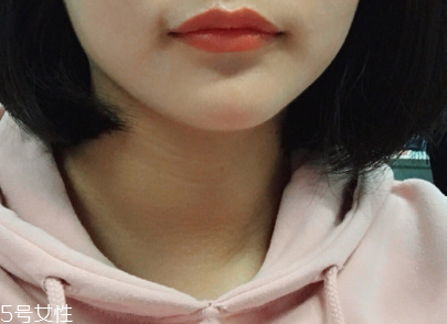 香奈兒96號(hào)是什么顏色 經(jīng)典橘色系代表 香奈兒96號(hào)是什么顏色 經(jīng)典橘色系代表