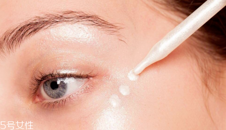 高光液適合什么膚質(zhì) 油皮用了易脫妝 高光液適合什么膚質(zhì) 油皮用了易脫妝