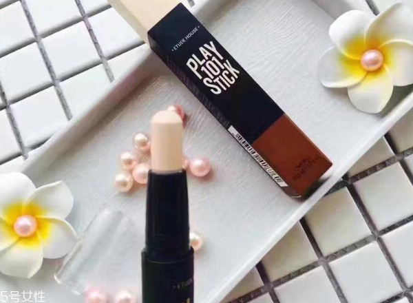 白色高光適合什么膚色 很百搭但不能用太多 白色高光適合什么膚色 很百搭但不能用太多