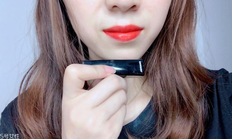 香奈兒96號(hào)是什么顏色 經(jīng)典橘色系代表 香奈兒96號(hào)是什么顏色 經(jīng)典橘色系代表