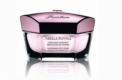 如何預防脖子皮膚松弛 良好生活習慣很重要 如何預防脖子皮膚松弛 良好生活習慣很重要