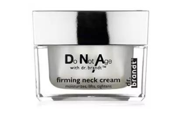 脖子松弛皺紋怎么辦 平時(shí)盡量少低頭 脖子松弛皺紋怎么辦 平時(shí)盡量少低頭