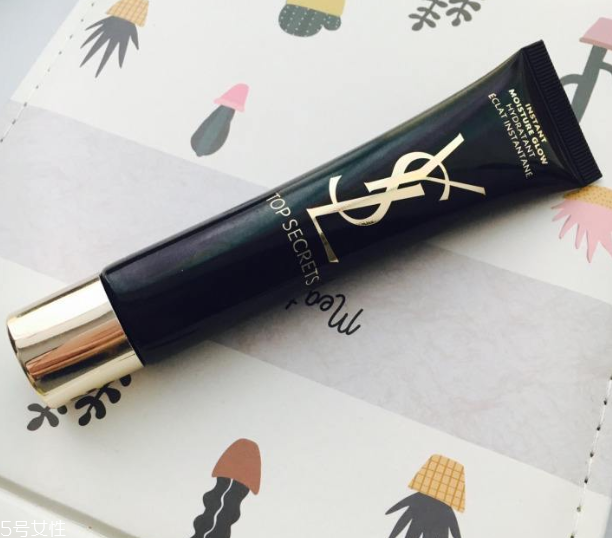 干性皮膚適合什么妝前乳 這類(lèi)產(chǎn)品用了很保濕