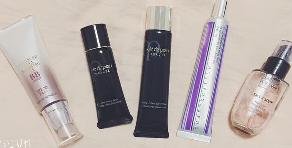 干性皮膚適合什么妝前乳 這類(lèi)產(chǎn)品用了很保濕