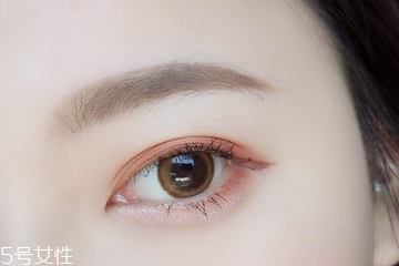 美瞳會(huì)掉色嗎 正品不會(huì)的 美瞳會(huì)掉色嗎 正品不會(huì)的