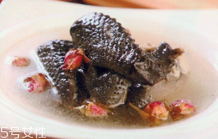 雞血藤怎么做好吃 玫瑰雞血藤燉烏雞 雞血藤怎么做好吃 玫瑰雞血藤燉烏雞