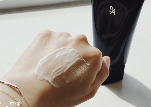 按摩膏會(huì)不會(huì)傷害皮膚 護(hù)膚應(yīng)拒絕有害成分 按摩膏會(huì)不會(huì)傷害皮膚 護(hù)膚應(yīng)拒絕有害成分