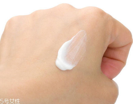 脫毛膏可以用手涂嗎 這個沒影響 脫毛膏可以用手涂嗎 這個沒影響