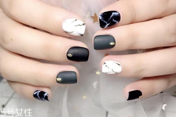 手黑黃適合做什么顏色 5款美甲自帶PS效果 手黑黃適合做什么顏色 5款美甲自帶PS效果