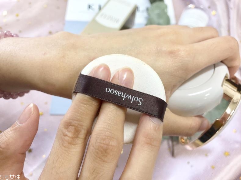 怡麗絲爾水乳哪個(gè)好用 這個(gè)牌子低調(diào)溫和有內(nèi)涵