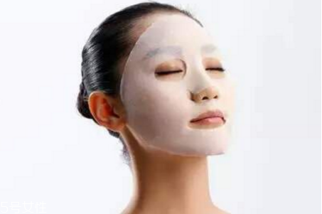 敷面膜后要用洗面奶洗臉嗎 敷面膜常見的幾個誤區(qū) 敷面膜后要用洗面奶洗臉嗎 敷面膜常見的幾個誤區(qū)