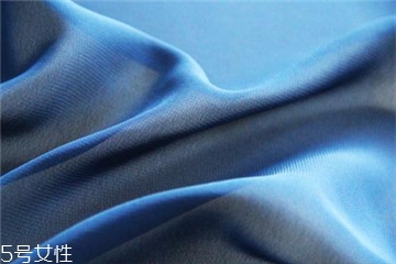 真絲可以用洗發(fā)水洗嗎 清洗方法很重要 真絲可以用洗發(fā)水洗嗎 清洗方法很重要