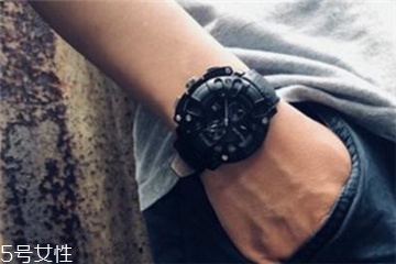police是什么牌子 酷感十足的拉風(fēng)腕表 police是什么牌子 酷感十足的拉風(fēng)腕表