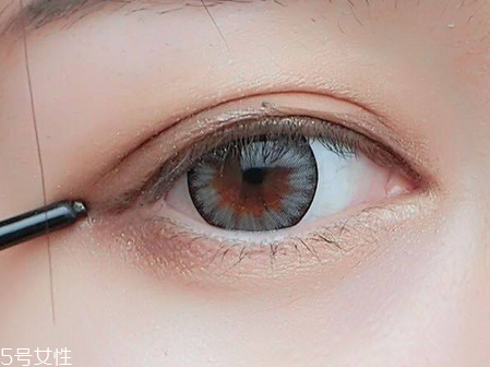 眼線筆為什么會干 是這個(gè)原因 眼線筆為什么會干 是這個(gè)原因