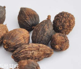 草果能泡酒嗎 草果山楂酒 草果能泡酒嗎 草果山楂酒