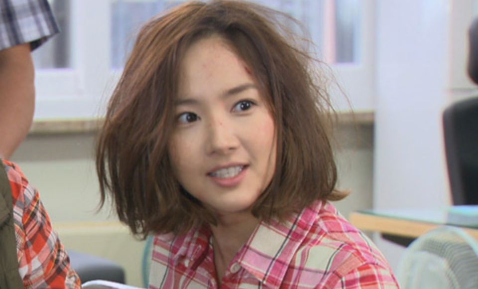 金秘書樸敏英同款發(fā)型服飾妝容全揭密 金秘書樸敏英同款發(fā)型服飾妝容全揭密