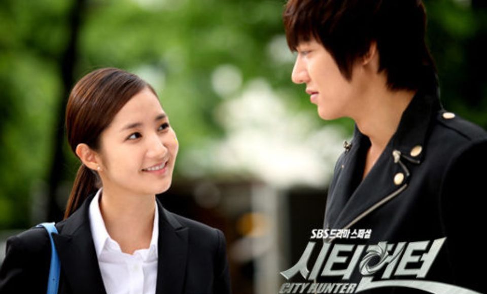 金秘書樸敏英同款發(fā)型服飾妝容全揭密 金秘書樸敏英同款發(fā)型服飾妝容全揭密