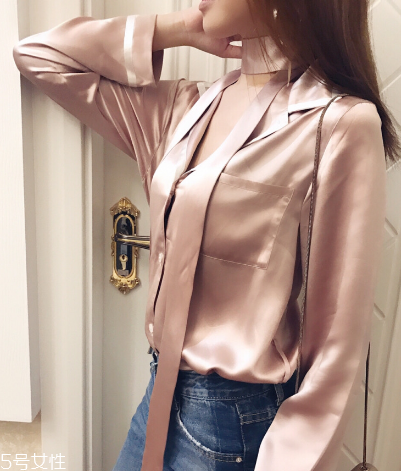 真絲發(fā)白怎么辦 處理方法要掌握 真絲發(fā)白怎么辦 處理方法要掌握