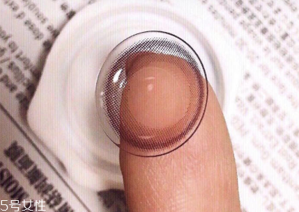 美瞳直徑多少最自然 選對了避免眼大無神 美瞳直徑多少最自然 選對了避免眼大無神