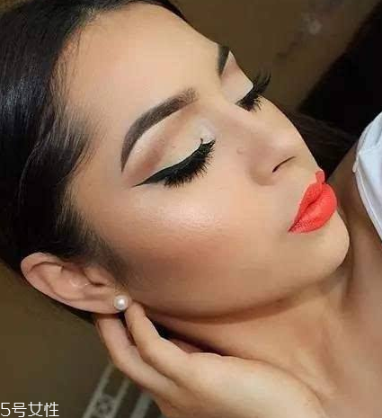 眉筆對皮膚有傷害嗎 正規(guī)產(chǎn)品不會 眉筆對皮膚有傷害嗎 正規(guī)產(chǎn)品不會