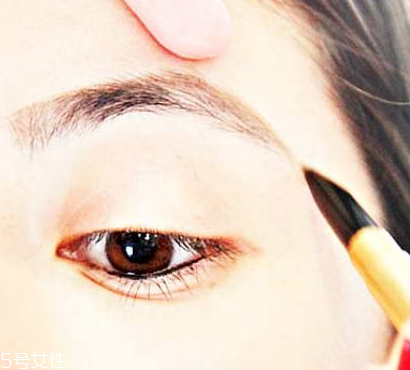 眉筆有防水的嗎 有而且很多 眉筆有防水的嗎 有而且很多