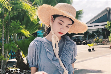 防曬霜能直接涂在臉上嗎 不要共用一支防曬霜 防曬霜能直接涂在臉上嗎 不要共用一支防曬霜