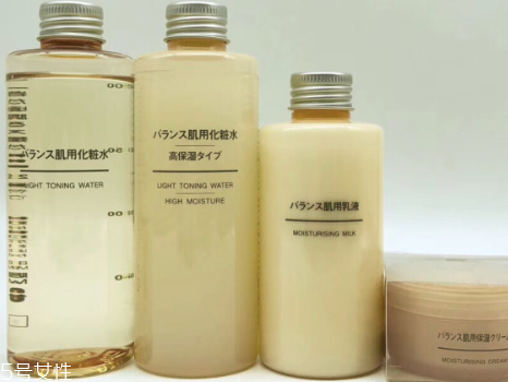 油性肌膚適合什么平衡露 用對了完美控油 油性肌膚適合什么平衡露 用對了完美控油