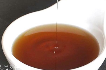 芝麻油的功效和作用 四大功效 芝麻油的功效和作用 四大功效