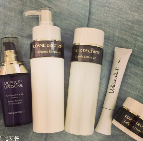 26歲以后用什么平衡露好 挑對了恢復Q彈肌 26歲以后用什么平衡露好 挑對了恢復Q彈肌