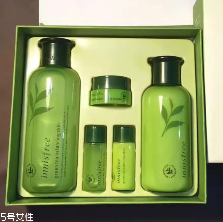 平衡露什么成分補(bǔ)水最好 輕盈補(bǔ)水有妙招 平衡露什么成分補(bǔ)水最好 輕盈補(bǔ)水有妙招