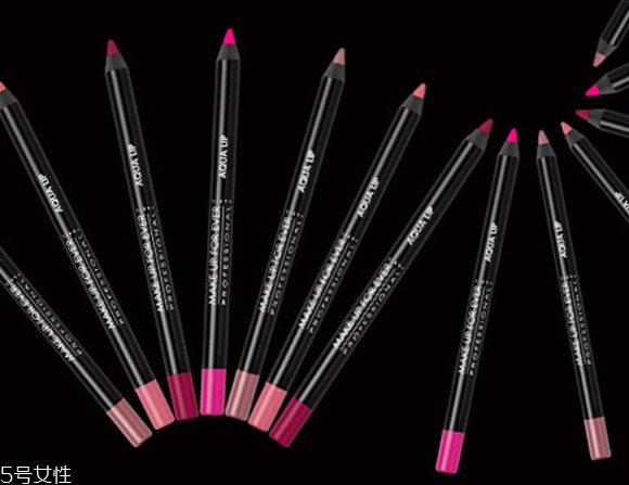 唇線筆什么顏色最好看 雙唇漂亮動人有技巧 唇線筆什么顏色最好看 雙唇漂亮動人有技巧