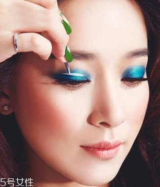 雙眼皮貼會看出來嗎 主要看技術(shù) 雙眼皮貼會看出來嗎 主要看技術(shù)