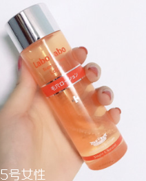 粉刺痘痘用什么爽膚水好 還你光滑小臉蛋 粉刺痘痘用什么爽膚水好 還你光滑小臉蛋