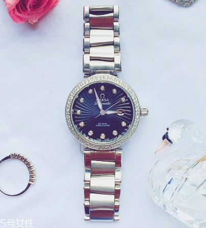 機械表放多久不戴會停 存放要注意 機械表放多久不戴會停 存放要注意