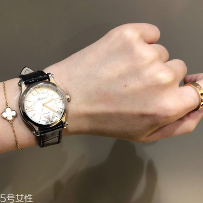 機(jī)械表和電子表的區(qū)別 這幾點很關(guān)鍵 機(jī)械表和電子表的區(qū)別 這幾點很關(guān)鍵