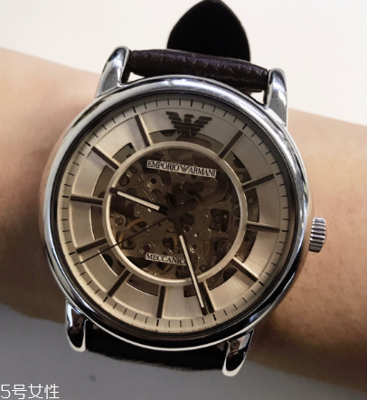 機械表后面的半圓叫什么 對表至關重要 機械表后面的半圓叫什么 對表至關重要