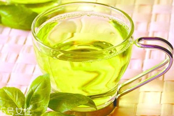 茶油是什么樣的 色澤金黃的液體 茶油是什么樣的 色澤金黃的液體