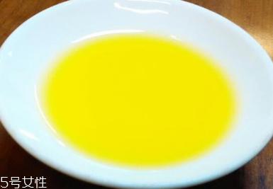 茶油能消腫止痛嗎 對(duì)消腫有作用 茶油能消腫止痛嗎 對(duì)消腫有作用