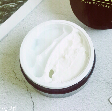 混合肌膚用什么面霜好 不同季節(jié)有區(qū)別 混合肌膚用什么面霜好 不同季節(jié)有區(qū)別