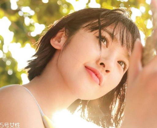 嘟嘟唇好看還是花瓣唇 各有各的美 嘟嘟唇好看還是花瓣唇 各有各的美