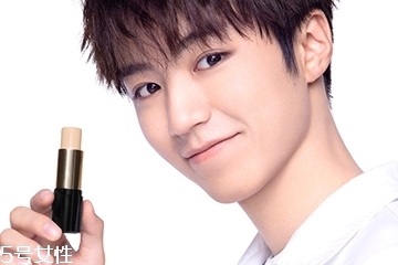 蘭蔻粉底棒色號怎么選擇 蘭蔻粉底棒色號推薦 蘭蔻粉底棒色號怎么選擇 蘭蔻粉底棒色號推薦