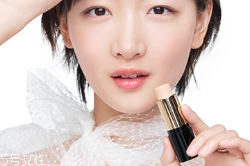 蘭蔻粉底棒國內(nèi)何時(shí)發(fā)售 蘭蔻粉底棒哪里能買到 蘭蔻粉底棒國內(nèi)何時(shí)發(fā)售 蘭蔻粉底棒哪里能買到