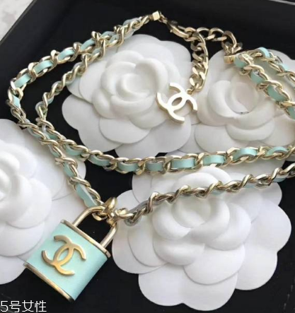 香奈兒鎖頭項(xiàng)鏈多少錢(qián) 時(shí)髦人士都愛(ài)它 香奈兒鎖頭項(xiàng)鏈多少錢(qián) 時(shí)髦人士都愛(ài)它