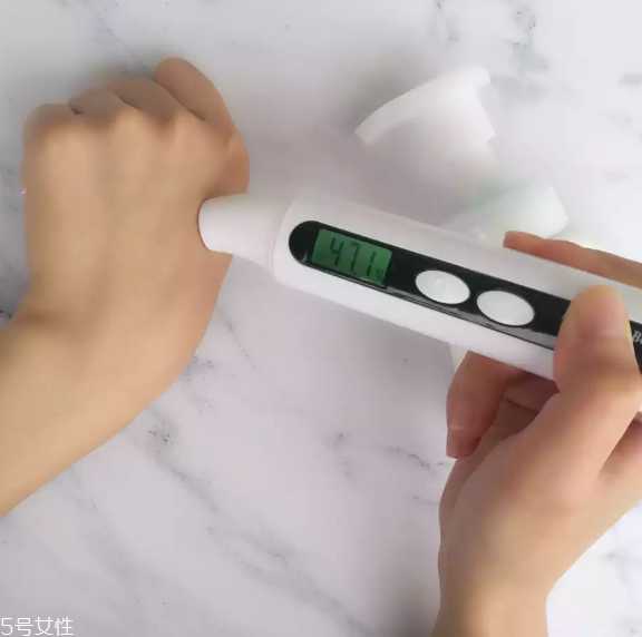 cow洗面奶和肌研極潤(rùn)洗面奶哪個(gè)好 2大日本泡沫潔面pk cow洗面奶和肌研極潤(rùn)洗面奶哪個(gè)好 2大日本泡沫潔面pk