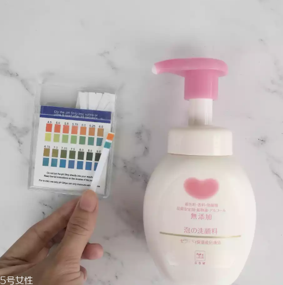 cow洗面奶和肌研極潤(rùn)洗面奶哪個(gè)好 2大日本泡沫潔面pk cow洗面奶和肌研極潤(rùn)洗面奶哪個(gè)好 2大日本泡沫潔面pk