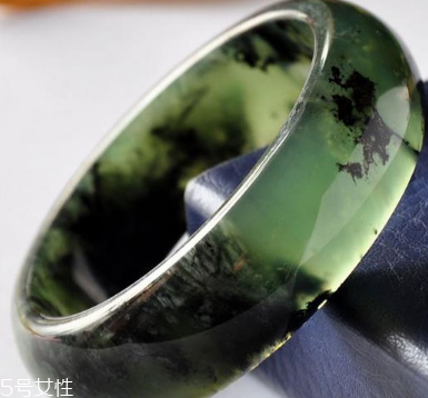 藍(lán)田玉產(chǎn)地是哪里 最適合女性戴的手鐲 藍(lán)田玉產(chǎn)地是哪里 最適合女性戴的手鐲