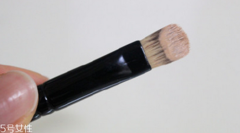 愛茉莉遮瑕膏怎么看真假 4個(gè)細(xì)節(jié)讓假貨現(xiàn)原形 愛茉莉遮瑕膏怎么看真假 4個(gè)細(xì)節(jié)讓假貨現(xiàn)原形