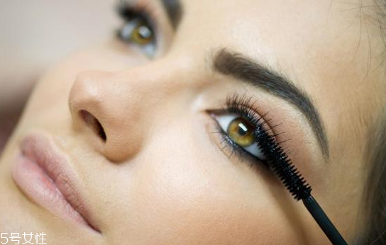 纖長型睫毛膏怎么刷效果好 長睫毛的秘密 纖長型睫毛膏怎么刷效果好 長睫毛的秘密