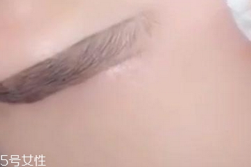 紋眉為什么會變紅 是色料引起 紋眉為什么會變紅 是色料引起